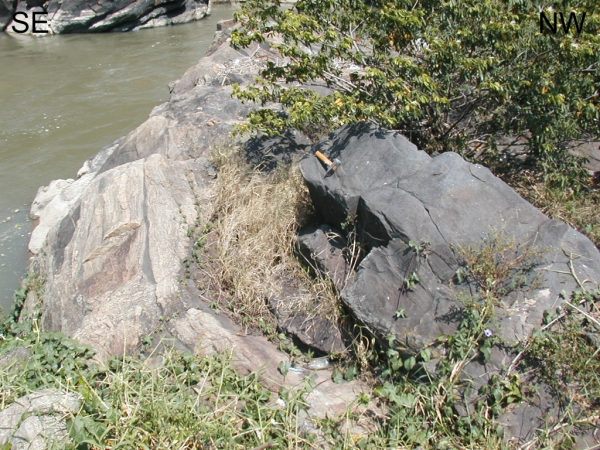 Migmatitic gneiss of the Mantiqueira Complex
