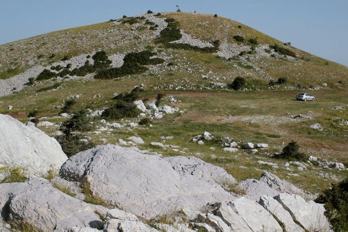 Landscape expression of Temenos fault